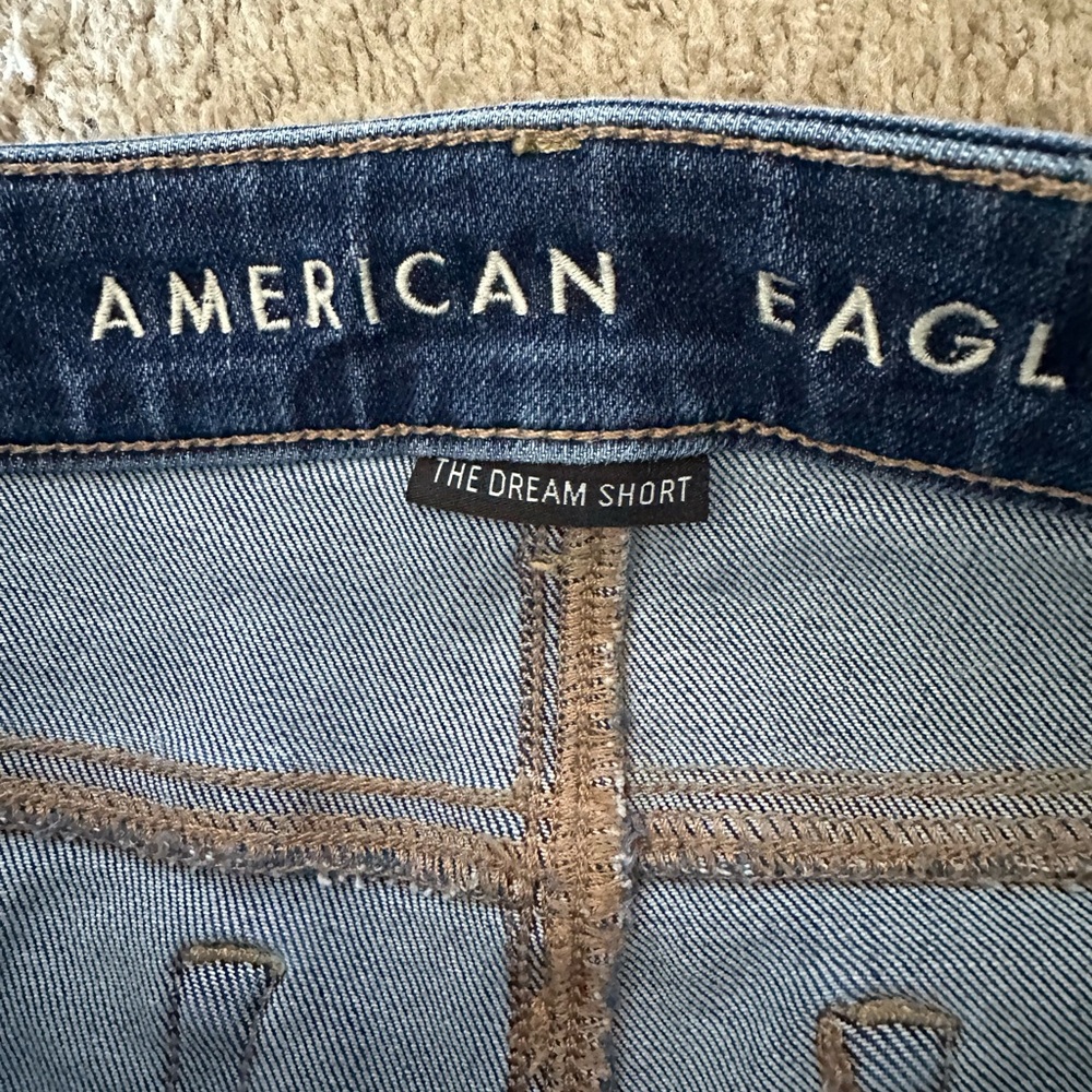 American Eagle Midi Shorts - Picture 2 of 4